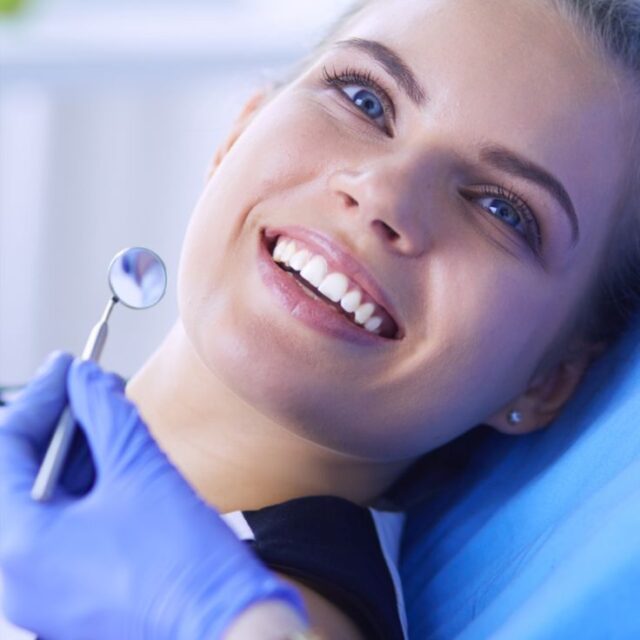 https://www.clinicaodontoline.cl/wp-content/uploads/2025/06/Stress-free-dental-care-640x640.jpeg